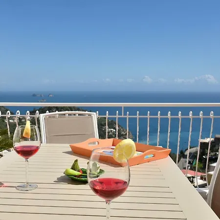 Mareluna Apartament *