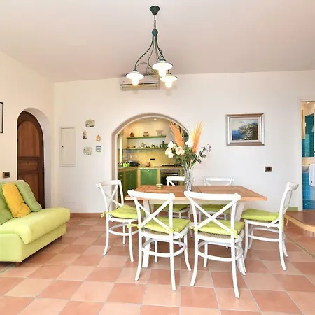 Apartament Mareluna Nerano